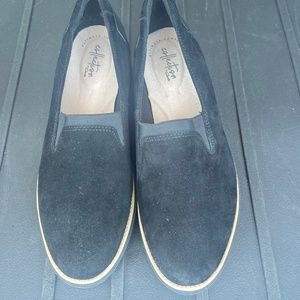 Clarks Womens shoes Size 9
